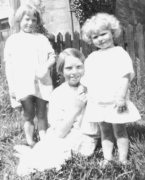 The Cameron Sisters, Vera Schofield Cameron, Charlotte Schofield Cameron, Catherine Steven Cameron