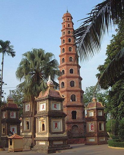 Tran Quoc Pagoda in West Lake ( Ho Tay ) in Hanoi