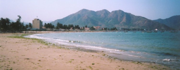 Hills and Bay to the north of Hon Chong Promontory at Nha Tran