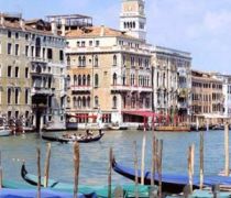 http://www.veniceshortstay.com/3-star-hotels-in-venice.html