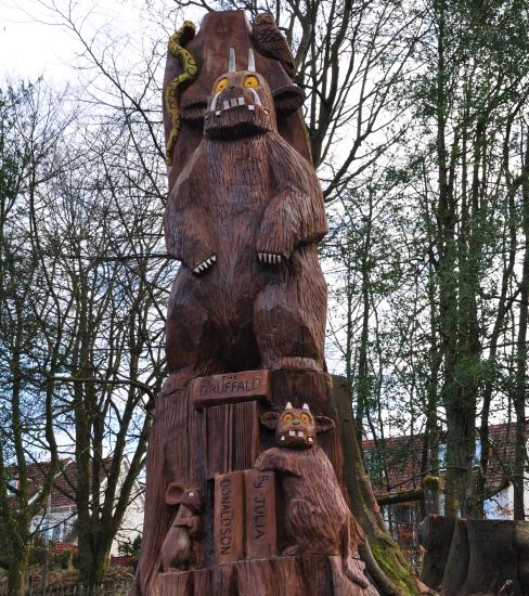 The Gruffalo Carved Beech Log at Kilmardinny Loch in Bearsden