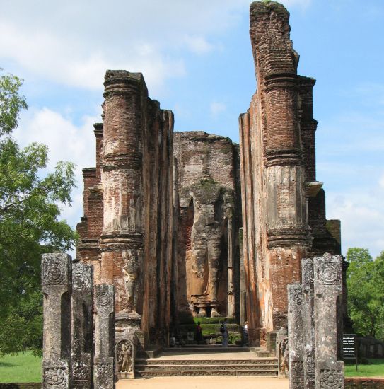 Headless Buddha at Lankatilaka in Polonnaruwa