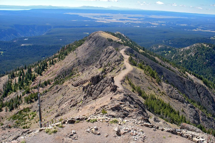 Mount Washburn in Yellowstone National Park, USA